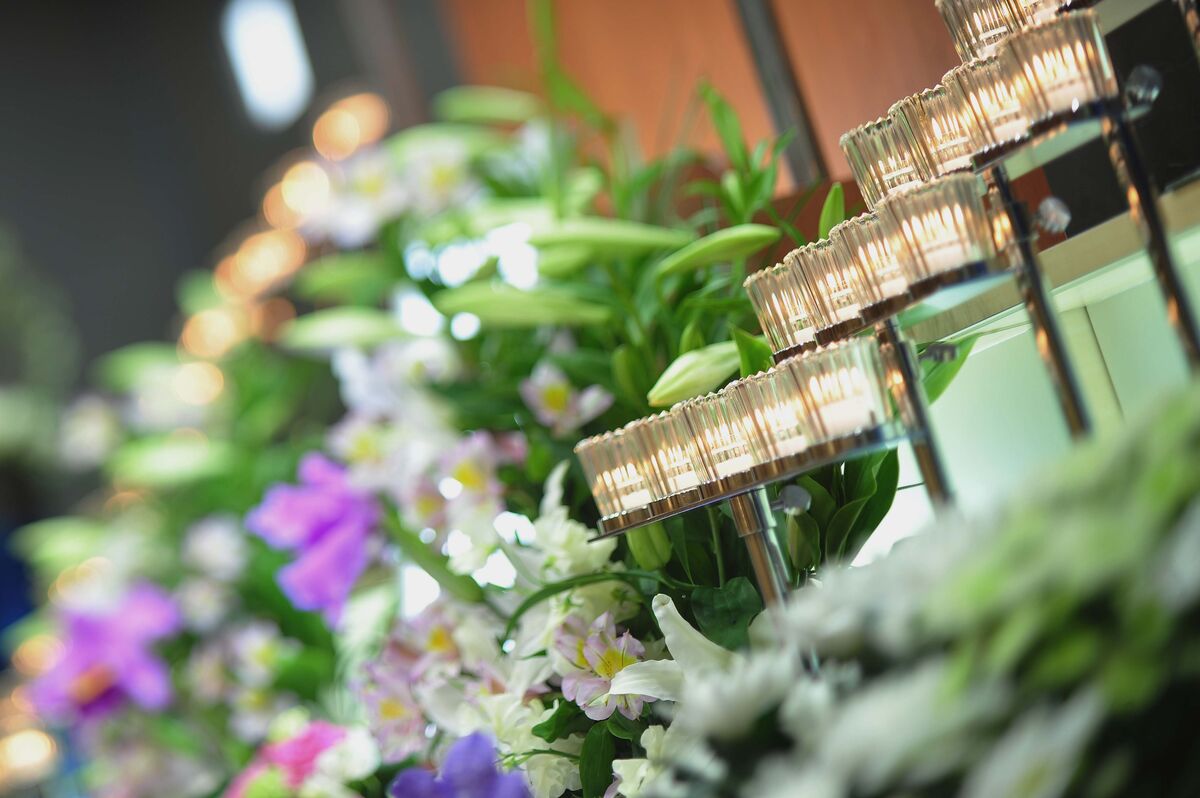 あたたかい雰囲気の生花祭壇